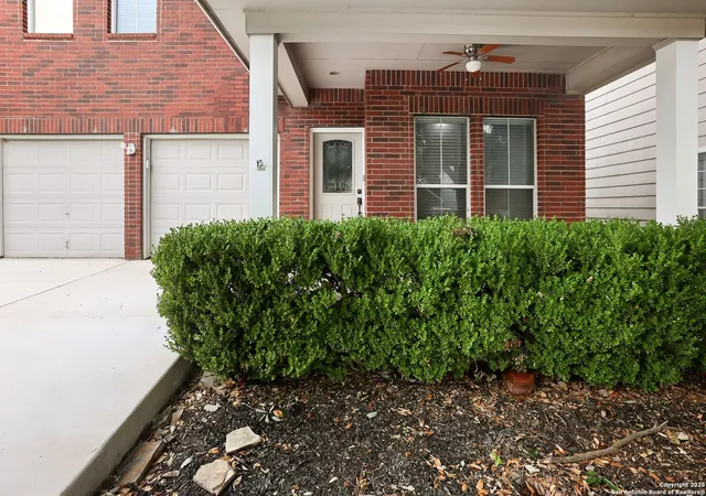 Photo 3 of Single family home for sale at 13851 Griffin Ridge, San Antonio, TX 78247 | MLS# 1919254 | Listing updated on 2025-11-10