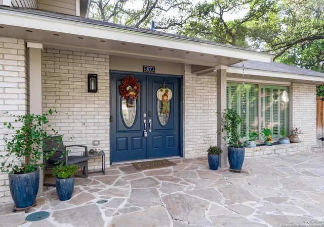 Photo 2 of Sale Pending at 87 Roundup Dr, San Antonio, TX 78213 | MLS# 1919269 | Listing updated on 2026-03-06