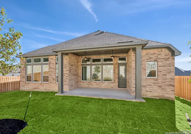 Photo 4 of Sale Pending at 9949 Aurora Hl St, Boerne, TX 78006 | MLS# 1919285 | Listing updated on 2026-01-12