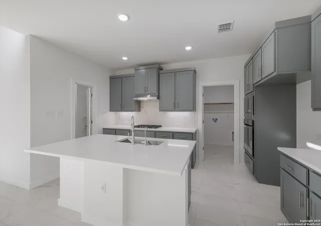 Photo 2 of Sale Pending at 15318 Twin Cyn, San Antonio, TX 78247 | MLS# 1919309 | Listing updated on 2026-04-06