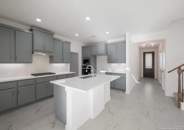 Photo 1 of Sale Pending at 15318 Twin Cyn, San Antonio, TX 78247 | MLS# 1919309 | Listing updated on 2026-04-06