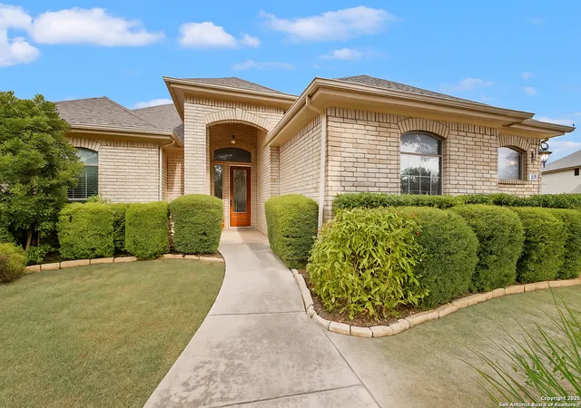 Photo 1 of Single family home for sale at 331 Arendes, New Braunfels, TX 78132 | MLS# 1919311 | Listing updated on 2025-11-25