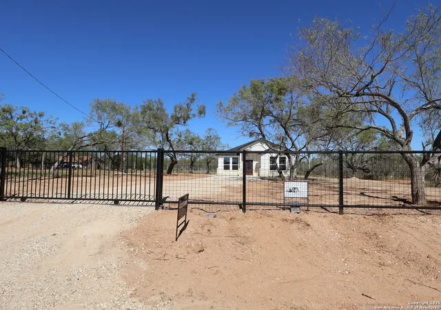 16th image of 8803 Rockport, Von Ormy, TX 78073 | MLS# 1919334
