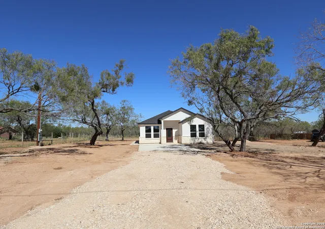 4th image of 8803 Rockport, Von Ormy, TX 78073 | MLS# 1919334