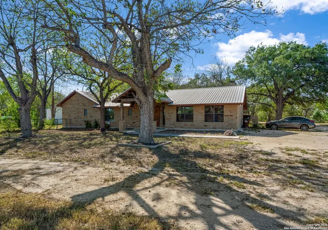 Photo 2 of Single family home for sale at 15326 Gross Lane, La Coste, TX 78039 | MLS# 1919349 | Listing updated on 2025-11-10