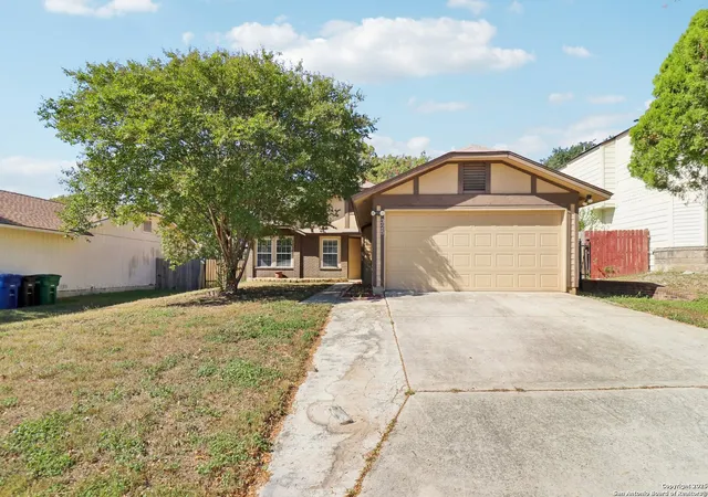 1st image of 325 Cypress Fox Dr, San Antonio, TX 78245 | MLS# 1919365