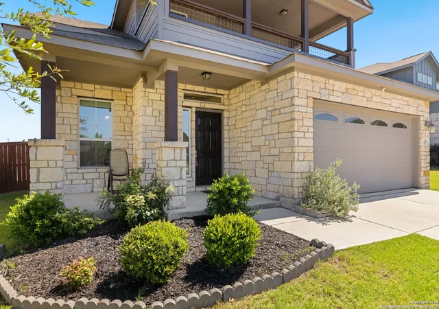 Photo 3 of Single family home for sale at 6772 Concho, Schertz, TX 78108 | MLS# 1919374 | Listing updated on 2025-11-11