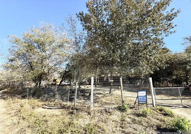 Photo 2 of Sale Pending at 1826 Comal Cv, San Antonio, TX 78264 | MLS# 1919401 | Listing updated on 2025-11-17