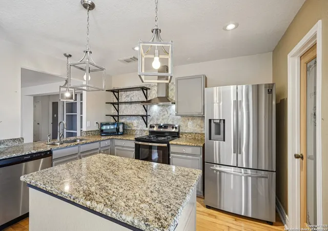 Photo 3 of Sale Pending at 6722 Millrock Pass, Live Oak, TX 78233 | MLS# 1919411 | Listing updated on 2026-02-12
