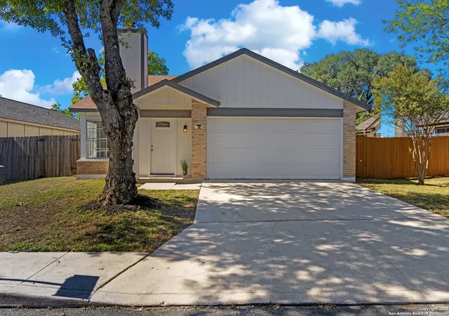 Photo 3 of Sale Pending at 7335 Hardesty, San Antonio, TX 78250 | MLS# 1919442 | Listing updated on 2026-01-20