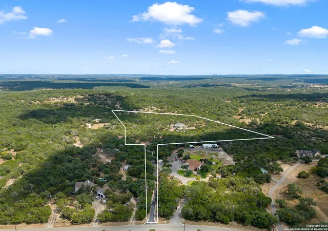 Photo 4 of Sale Pending at 864 Coyote Ridge, Spring Branch, TX 78070 | MLS# 1919492 | Listing updated on 2025-12-26
