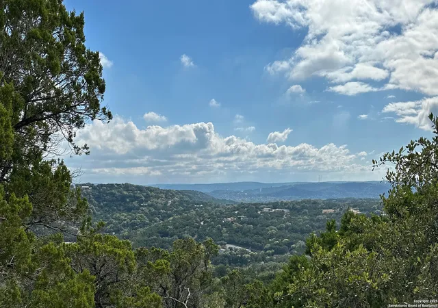 Photo 3 of Sale Pending at 478 Stenen, Canyon Lake, TX 78133 | MLS# 1919498 | Listing updated on 2026-01-12