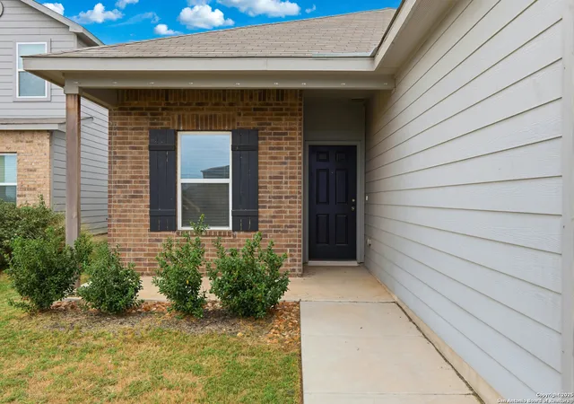 5th image of 14651 Latigo Loop, Elmendorf, TX 78112 | MLS# 1919528
