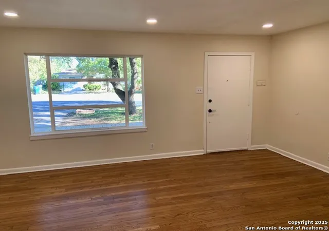 image of 342 Basswood Dr, San Antonio, TX 78213 | MLS# 1919601