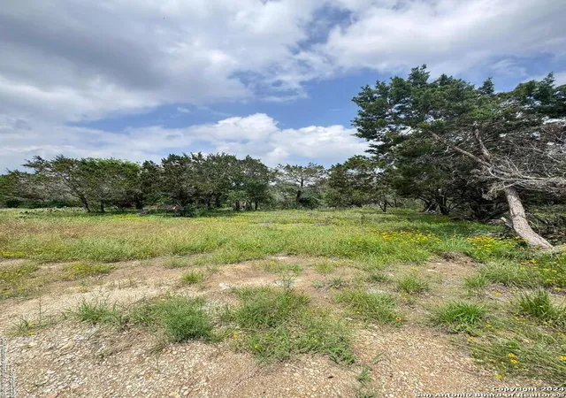 Photo 2 of Land for sale at 262 Wren Cir, Spring Branch, TX 78070 | MLS# 1919620 | Listing updated on 2025-11-11