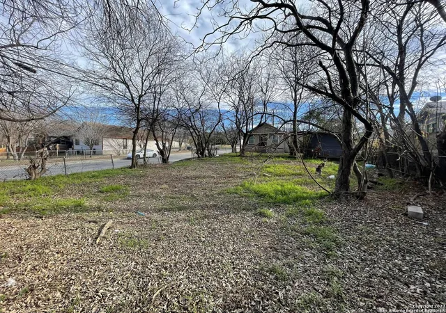 Photo 3 of Land for sale at 215 Grimes, San Antonio, TX 78202 | MLS# 1919642 | Listing updated on 2026-09-10