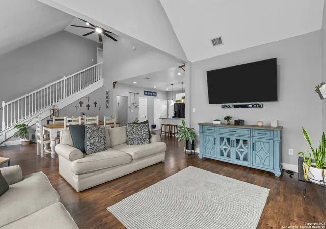 Photo 3 of Sale Pending at 310 Sims, San Antonio, TX 78225 | MLS# 1919706 | Listing updated on 2026-02-17