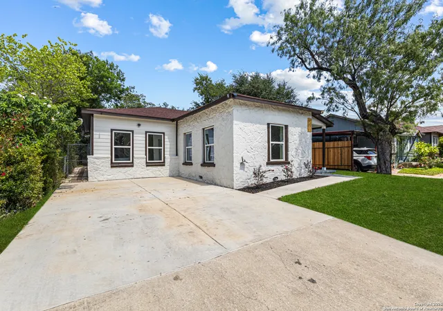 3rd image of 911 W Wildwood, San Antonio, TX 78201 | MLS# 1919725