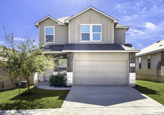 Photo 1 of Single family home for sale at 109 Hogans Alley, Floresville, TX 78114 | MLS# 1919730 | Listing updated on 2025-12-10