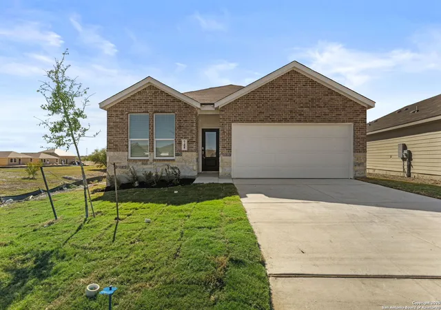 1st image of 748 Horsetail Ln, New Braunfels, TX 78132 | MLS# 1919739