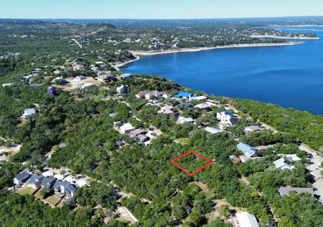 Photo 3 of Sale Pending at 944 Olive Tree, Canyon Lake, TX 78133 | MLS# 1919749 | Listing updated on 2025-12-10