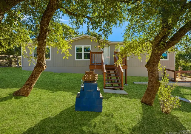 Photo 1 of Single family home for sale at 219 Private Road 1523, Bandera, TX 78003 | MLS# 1919763 | Listing updated on 2026-02-05