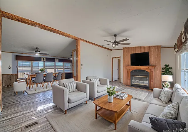 3rd image of 4214 Farmview, Converse, TX 78109 | MLS# 1919820