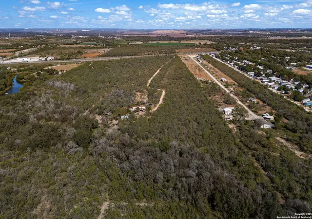 4th image of 14350 Interstate 35, Von Ormy, TX 78073 | MLS# 1919831
