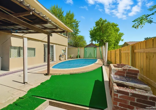 Photo 3 of Single family home for sale at 7002 Glen, San Antonio, TX 78239 | MLS# 1919852 | Listing updated on 2026-03-13