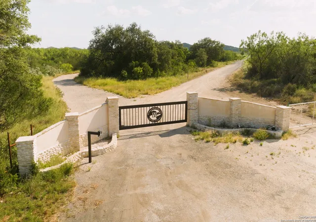 2nd image of 00 Tx 55, Uvalde, TX 78801 | MLS# 1919865