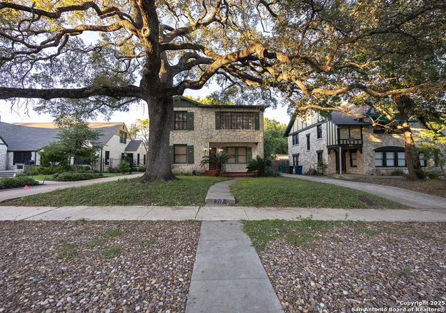 3rd image of 217 E Rosewood, San Antonio, TX 78212 | MLS# 1919874