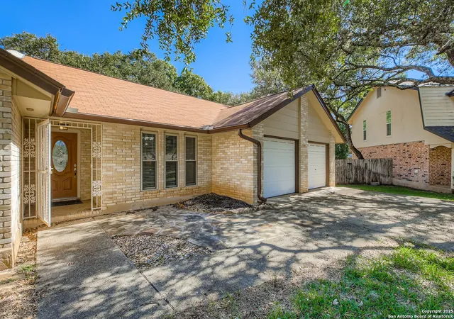Photo 3 of Sale Pending at 14218 Woodlark, San Antonio, TX 78231 | MLS# 1919880 | Listing updated on 2025-11-25