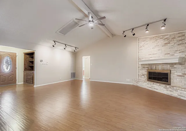Photo 4 of Sale Pending at 14218 Woodlark, San Antonio, TX 78231 | MLS# 1919880 | Listing updated on 2025-11-25