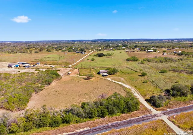 Photo 2 of Single family home for sale at 18494 Old Corpus Christi, Elmendorf, TX 78112 | MLS# 1919948 | Listing updated on 2025-11-08
