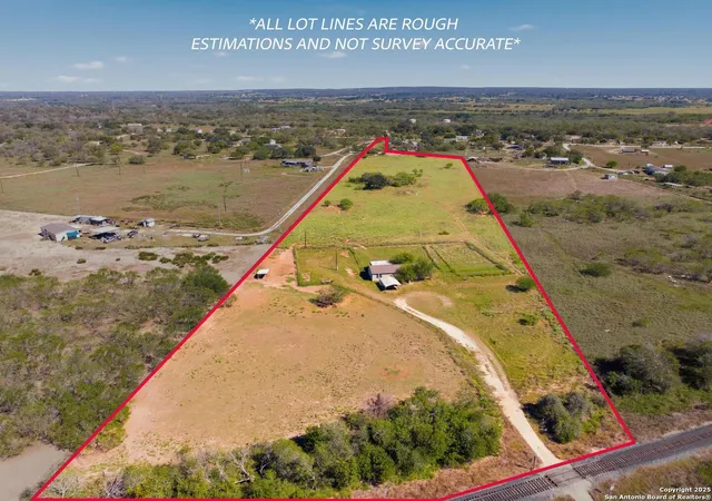 Photo 3 of Single family home for sale at 18494 Old Corpus Christi, Elmendorf, TX 78112 | MLS# 1919948 | Listing updated on 2025-11-08