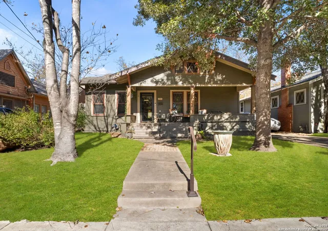 1st image of 725 E Woodlawn Avenue, San Antonio, TX 78212 | MLS# 1919958
