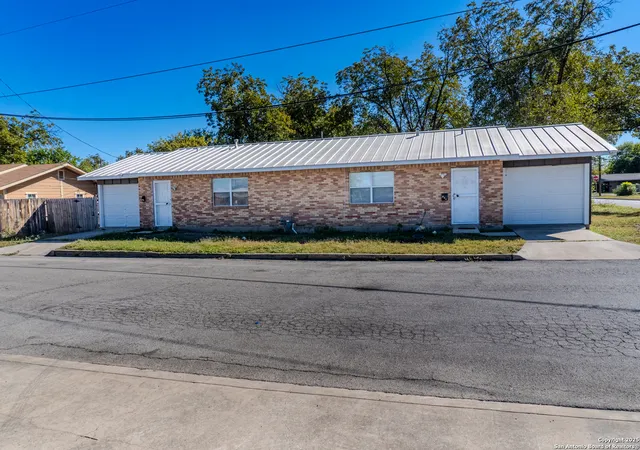 Photo 1 of Sale Pending at 802 Durr, San Antonio, TX 78214 | MLS# 1919981 | Listing updated on 2026-01-06