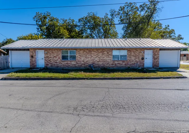 Photo 2 of Sale Pending at 802 Durr, San Antonio, TX 78214 | MLS# 1919981 | Listing updated on 2026-01-06