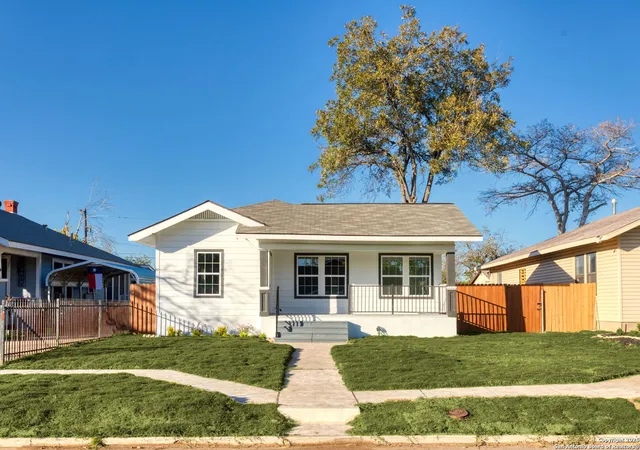 Photo 1 of Single family home for sale at 945 E Drexel, San Antonio, TX 78210 | MLS# 1919988 | Listing updated on 2025-11-03