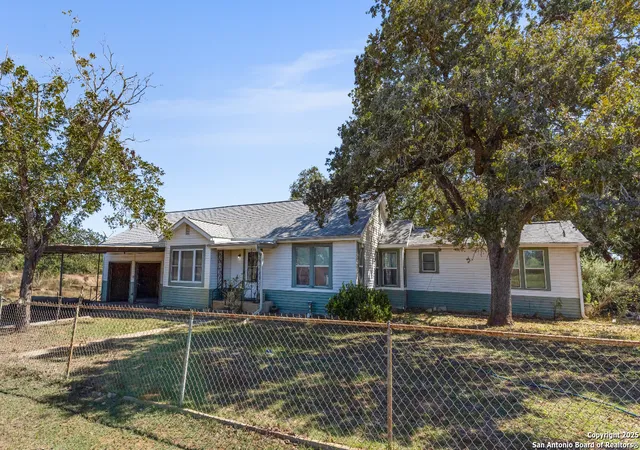 1st image of 5750 Smith Rd, Von Ormy, TX 78073 | MLS# 1920002