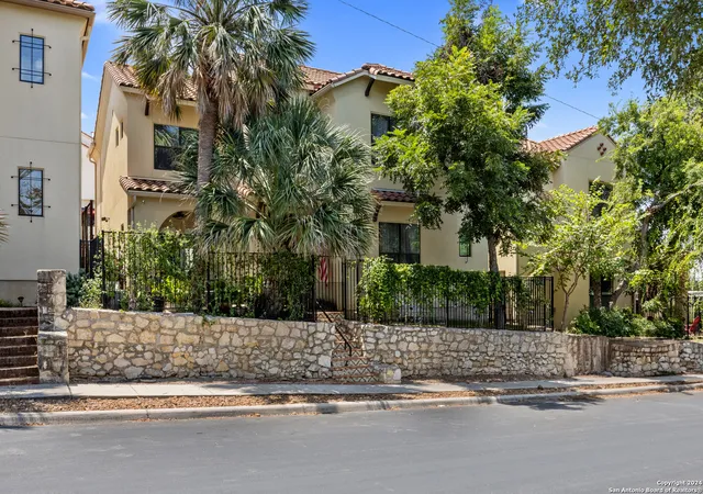 4th image of 246 Brahan Blvd, San Antonio, TX 78215 | MLS# 1920014