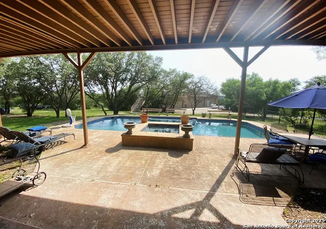 Photo 3 of Single family home for sale at 31360 Wild Oak Hill, Boerne, TX 78015 | MLS# 1920023 | Listing updated on 2026-01-23