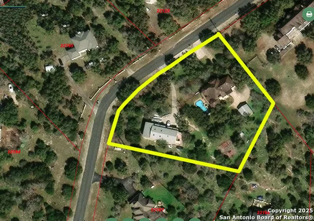 Photo 3 of Single family home for sale at 31360 Wild Oak Hill, Boerne, TX 78015 | MLS# 1920023 | Listing updated on 2026-01-23