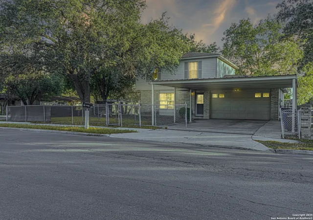 Photo 3 of Single family home for sale at 3002 Aragon, San Antonio, TX 78211 | MLS# 1920031 | Listing updated on 2026-03-20