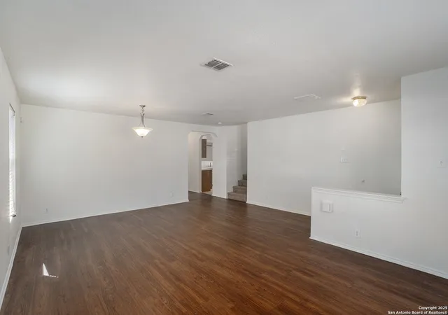 Photo 4 of Sale Pending at 24003 Wimberly Oaks, San Antonio, TX 78261 | MLS# 1920185 | Listing updated on 2026-03-06