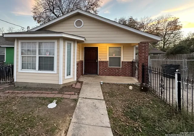 Photo 1 of Single family home for sale at 2220 S Laredo St, San Antonio, TX 78207 | MLS# 1920206 | Listing updated on 2025-12-30