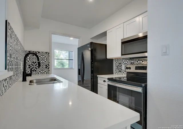 3rd image of 8903 Ridge Sky St, San Antonio, TX 78250 | MLS# 1920208