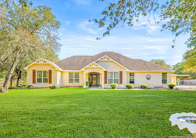 1st image of 412 Cimarron, Floresville, TX 78114 | MLS# 1920212