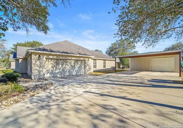 44th image of 412 Cimarron, Floresville, TX 78114 | MLS# 1920212