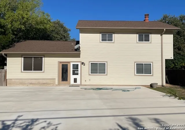 Photo 3 of Sale Pending at 7114 Breeze Holw, San Antonio, TX 78250 | MLS# 1920272 | Listing updated on 2026-01-28